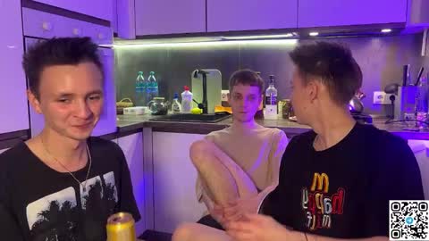 Logan online show from October 2025 10:21:02 PM