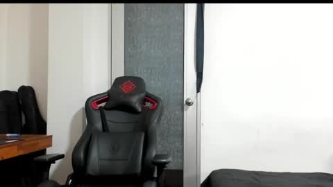 Logan online show from September 2025 07:54:01 AM