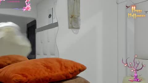 logantwink18 online show from October 2025 10:11:02 AM