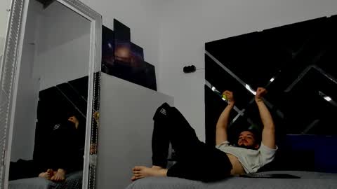 Logan Wolf online show from February 2026 02:37:02 PM