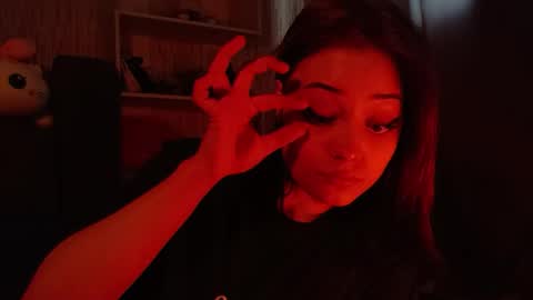 lola online show from April 2026 06:33:01 AM