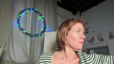 lola_belgium online show from January 2025 02:30:01 PM