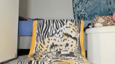 lola_belgium online show from November 2025 06:52:02 PM