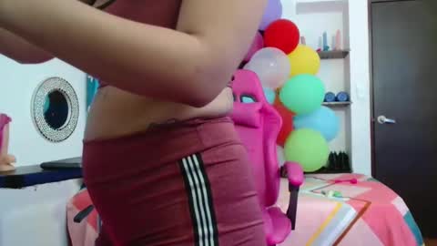 lola_fiery online show from September 2025 01:10:01 PM