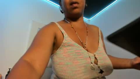 lola_js online show from May 2026 02:45:01 PM