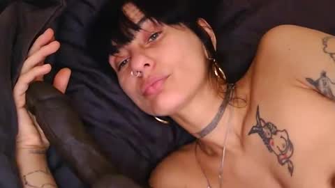 Lola Midnight online show from April 2026 07:45:01 AM