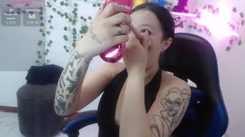 Snapshot of lola_star_ chatting on May 2026 02:14:02 PM Lola online show from May 2026 02:14:02 PM