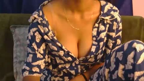 lolaa online show from May 2026 05:35:02 AM