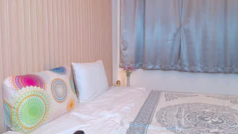 Lola online show from December 2024 03:22:02 PM