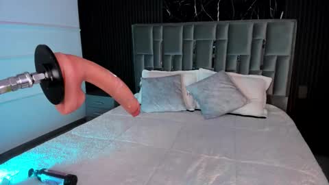 Lola Angel online show from February 2026 08:57:02 PM