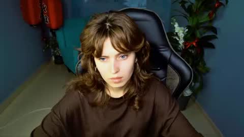 Snapshot of lolaasmus chatting on June 2026 09:25:02 AM I consider myself the god Loki but life just calls me LOL online show from June 2026 09:25:02 AM