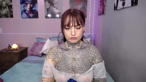 Snapshot of lolabrouse__ chatting on October 2025 08:20:01 PM Lola online show from October 2025 08:20:01 PM