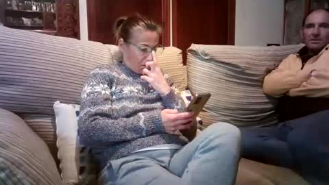 LOLA HUESO y ERIC online show from February 2025 04:56:02 PM