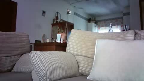 LOLA HUESO y ERIC online show from December 2025 09:06:01 AM