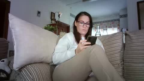 LOLA HUESO y ERIC online show from February 2026 09:05:01 AM