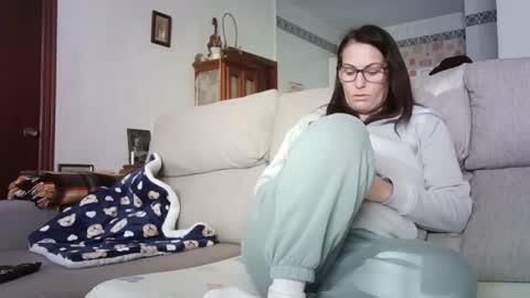 LOLA HUESO y ERIC online show from March 2026 08:37:01 AM