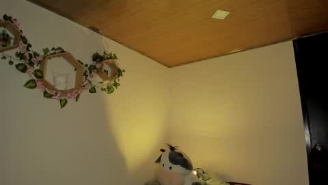 Snapshot of lolaleah_ chatting on January 2026 05:10:02 AM Lola online show from January 2026 05:10:02 AM