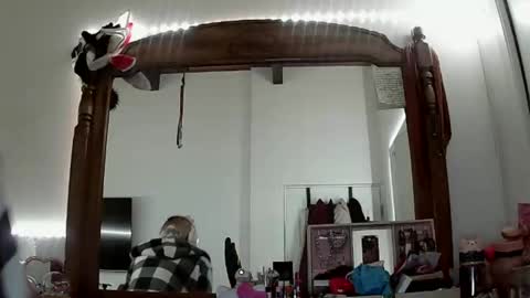 Lola Lixx online show from December 2025 06:42:02 AM