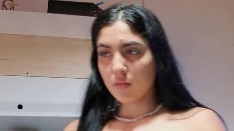 lolalola_12 online show from October 2025 01:19:02 AM