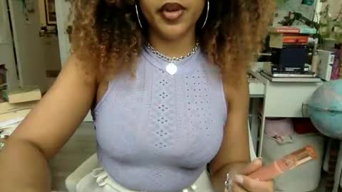 Snapshot of lolalustful chatting on May 2026 02:01:02 PM Lola Lustful online show from May 2026 02:01:02 PM