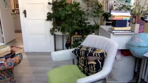 Lola Lustful online show from July 2026 12:30:01 PM