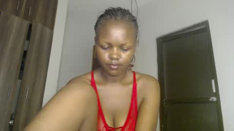 Snapshot of lolamia7 chatting on February 2025 07:34:02 AM lolamia7 online show from February 2025 07:34:02 AM