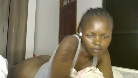 Snapshot of lolamia7 chatting on March 2025 03:27:02 PM lolamia7 online show from March 2025 03:27:02 PM