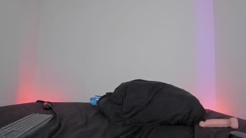 Lola online show from January 2025 02:06:02 AM