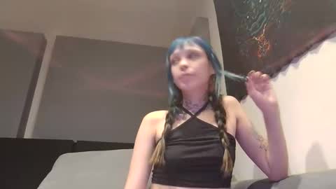 Snapshot of loleeta69 chatting on December 2024 11:13:02 PM loleeta69 online show from December 2024 11:13:02 PM