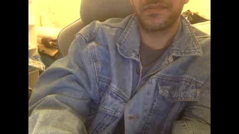 Snapshot of lolgivali chatting on January 2025 05:02:01 PM lolgivali online show from January 2025 05:02:01 PM