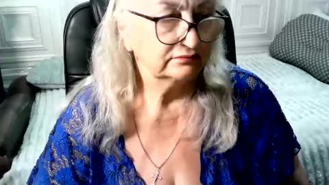 Snapshot of lolkaalyss chatting on July 2026 08:40:02 AM LolkaAlyss online show from July 2026 08:40:02 AM