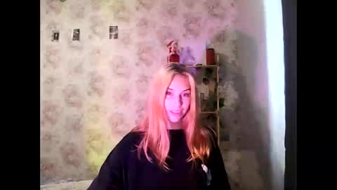 Snapshot of lollalakiss chatting on September 2025 12:34:01 AM LollaLaKiss online show from September 2025 12:34:01 AM
