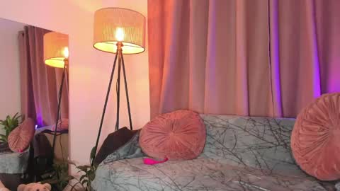 Lolly  online show from May 2026 01:46:01 AM