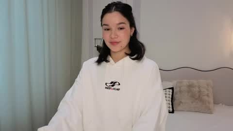 Snapshot of lolly_turner chatting on May 2026 04:39:01 AM lolly_turner online show from May 2026 04:39:01 AM