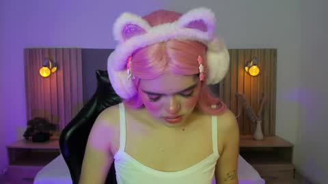L O L Y online show from May 2026 02:30:02 AM