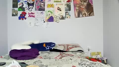 Snapshot of loly_pink_ chatting on December 2024 02:02:01 AM Loly online show from December 2024 02:02:01 AM