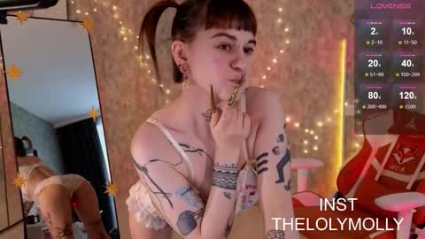 Molli online show from November 2025 10:04:02 AM