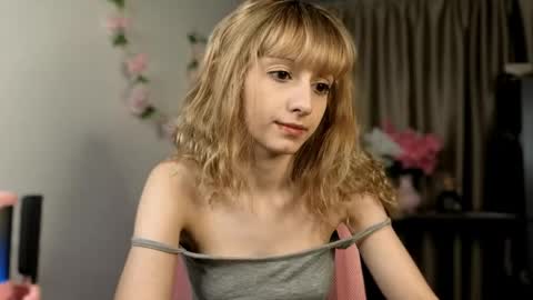 Snapshot of lonadejonge chatting on May 2026 06:09:01 PM Sane online show from May 2026 06:09:01 PM