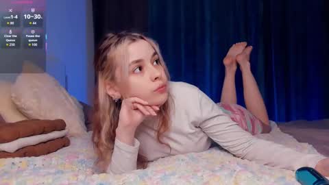 Snapshot of lonagass chatting on November 2025 06:45:01 PM Lona online show from November 2025 06:45:01 PM