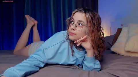 Snapshot of lonagass chatting on November 2025 06:54:01 PM Lona online show from November 2025 06:54:01 PM