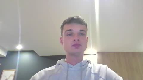 london_tomy online show from September 2025 10:45:02 PM