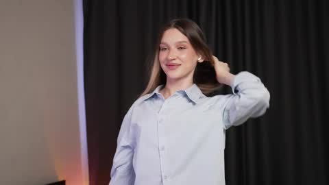 Snapshot of lonely_paradisee chatting on November 2025 10:04:02 AM Sofia online show from November 2025 10:04:02 AM