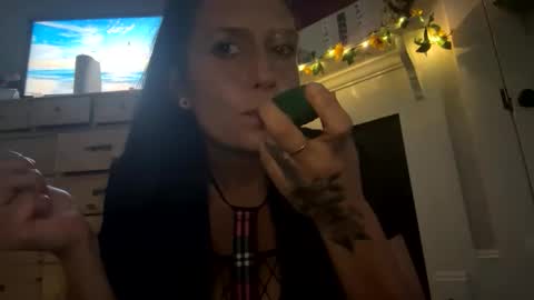 lonelymilfxoxo online show from May 2026 08:32:01 AM