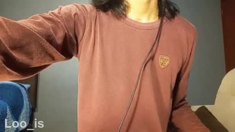 Snapshot of loo_is chatting on February 2025 08:18:02 AM loo_is online show from February 2025 08:18:02 AM