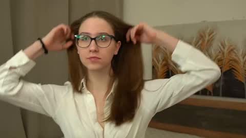 Hanna online show from March 2025 07:56:01 PM