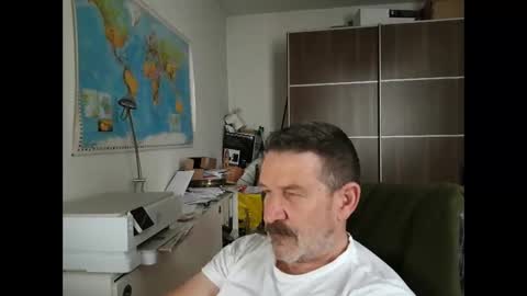 Snapshot of lookercgn chatting on December 2024 09:39:02 AM lookercgn online show from December 2024 09:39:02 AM