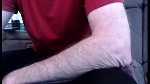 looking469 online show from February 2026 04:04:01 PM