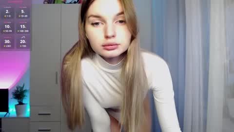 Luna online show from November 2025 07:43:01 AM