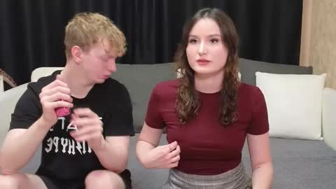 Jean and Isa right couple Mark and Eva left couple online show from September 2025 10:29:01 AM