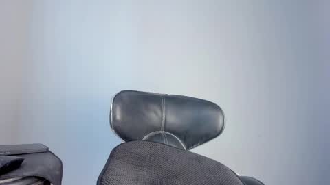 Snapshot of loovelymiia_ chatting on February 2025 06:59:01 PM Mia Aniston online show from February 2025 06:59:01 PM